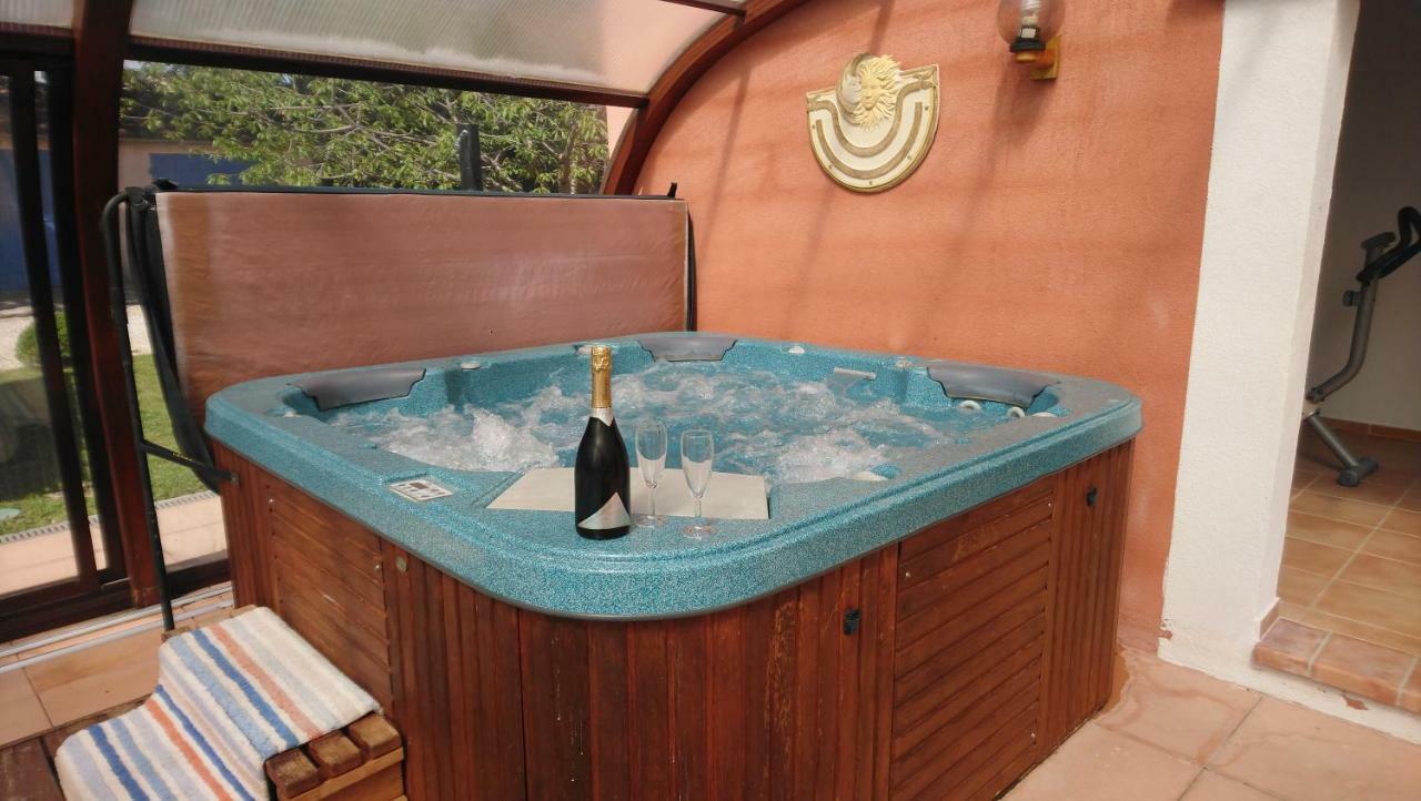 Chambre Et Table D'Hotes Villa Pomponette Nans-les-Pins Zewnętrze zdjęcie